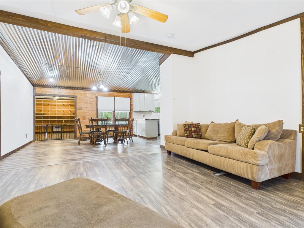 11 Mockingbird Road, New Waverly, Texas image 1