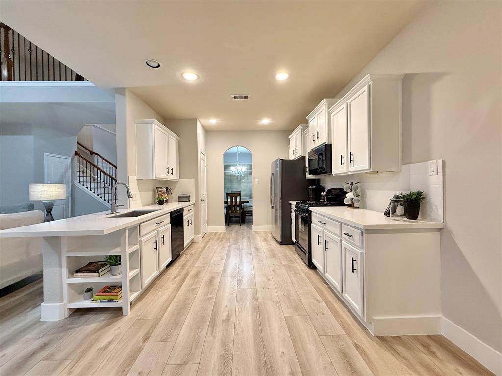 210 Black Swan Place, The Woodlands, Texas image 13