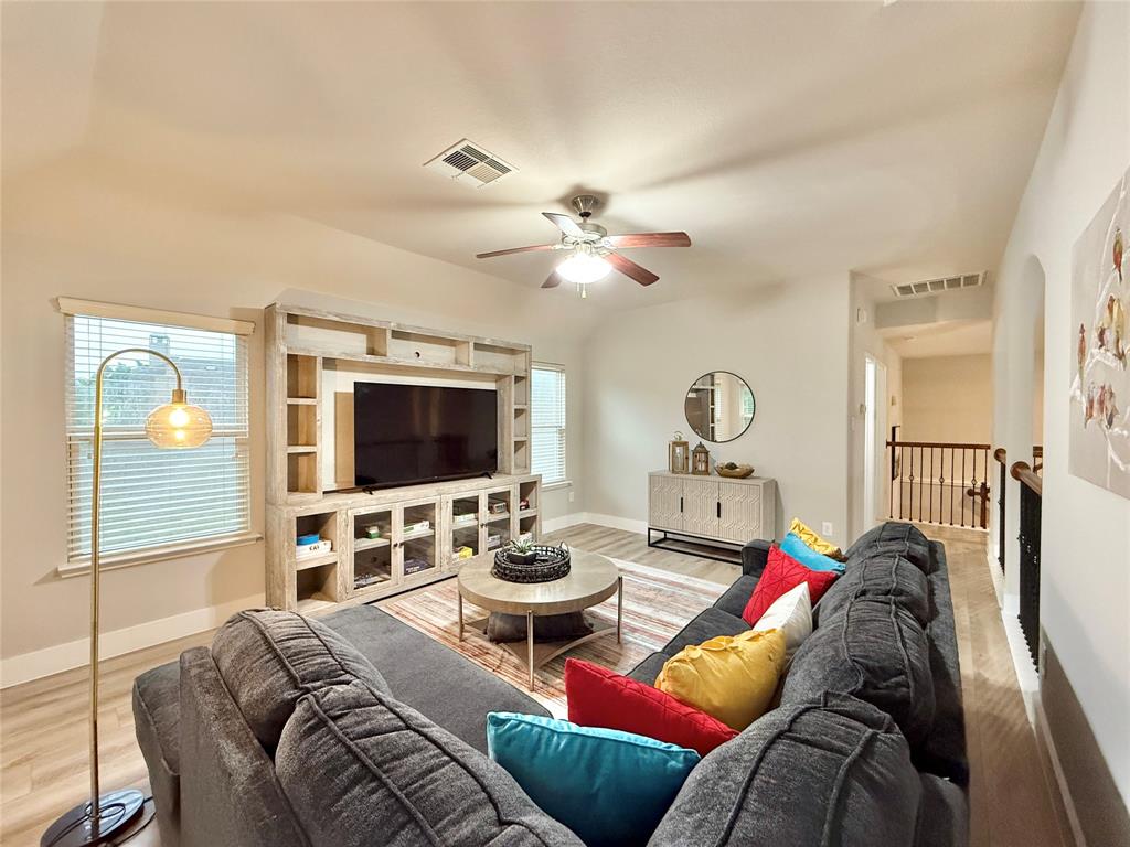210 Black Swan Place, The Woodlands, Texas image 36