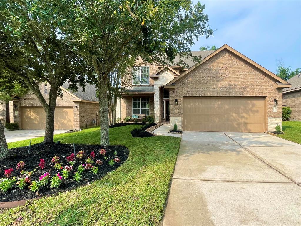 210 Black Swan Place, The Woodlands, Texas image 2