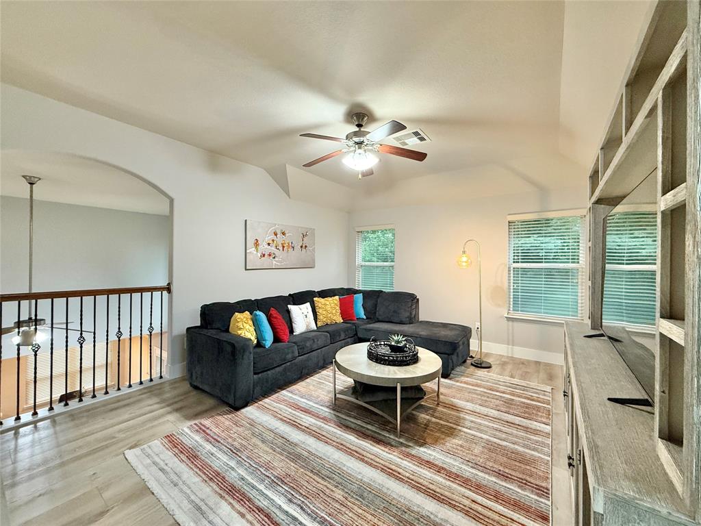210 Black Swan Place, The Woodlands, Texas image 32