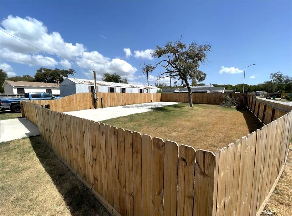 2443 Bay Oaks Harbor Drive, Baytown, Texas image 1