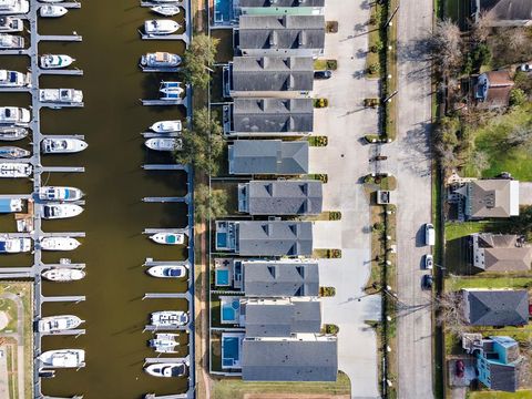 A home in Kemah