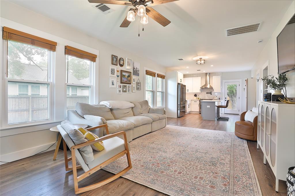 123 6th Street, Sugar Land, Texas image 11