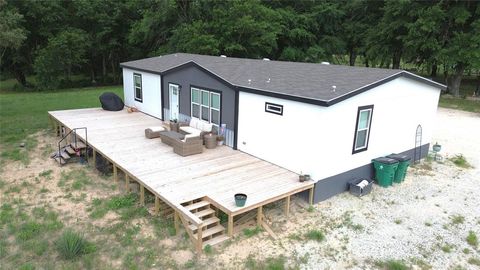 Photo of 1322 North Market Street, Grapeland, TX 75844 (MLS # 94338760)