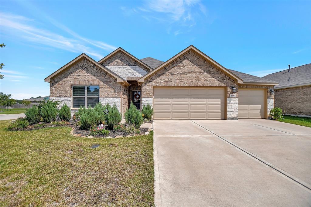 505 High Holly Circle, Magnolia, Texas image 1