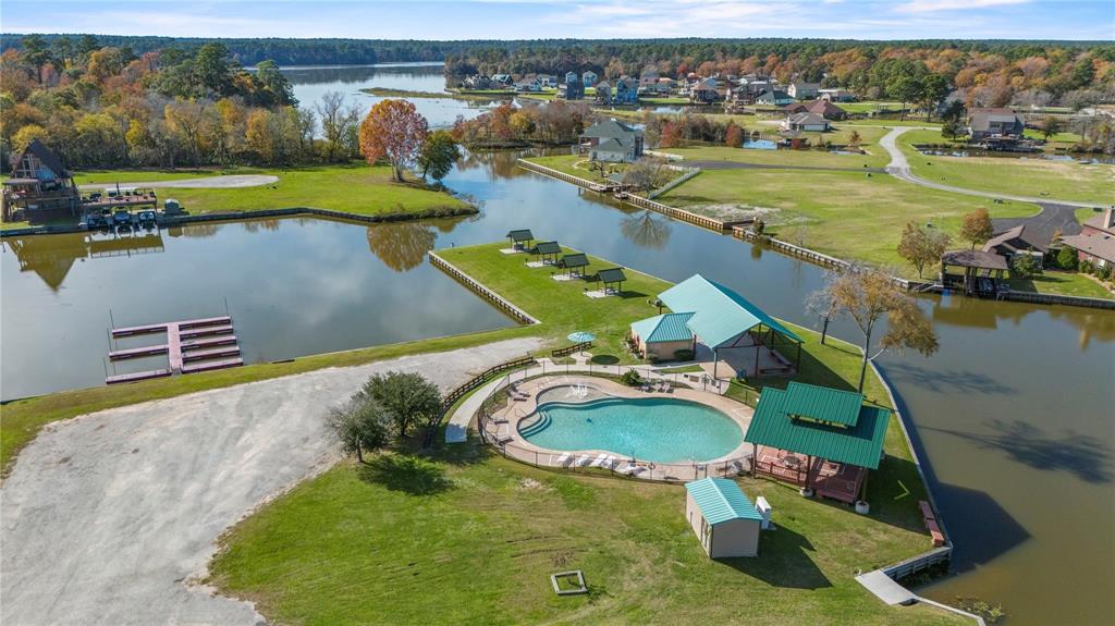 60 Wildwood Lake Drive, Huntsville, Texas image 37
