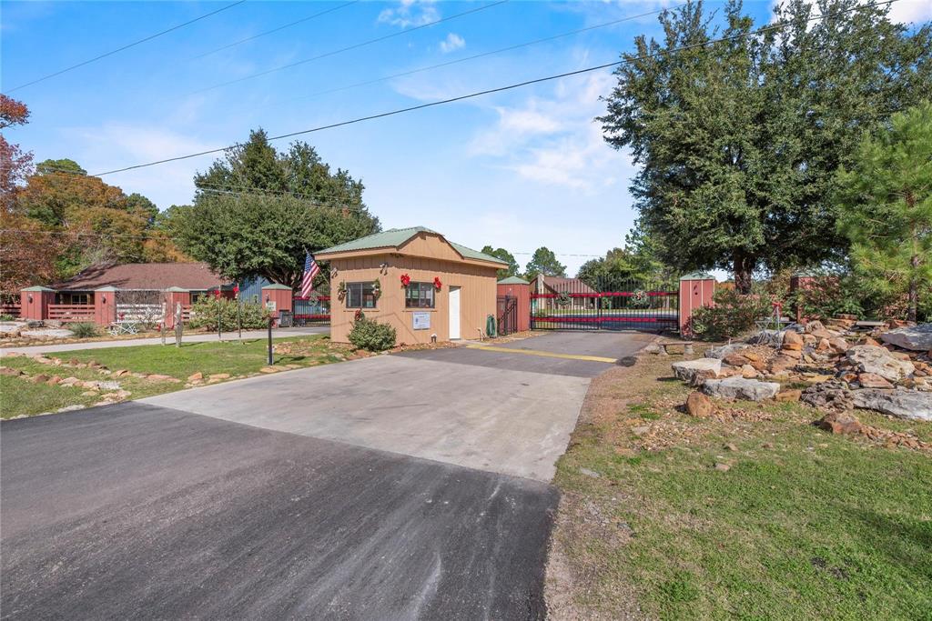 60 Wildwood Lake Drive, Huntsville, Texas image 33