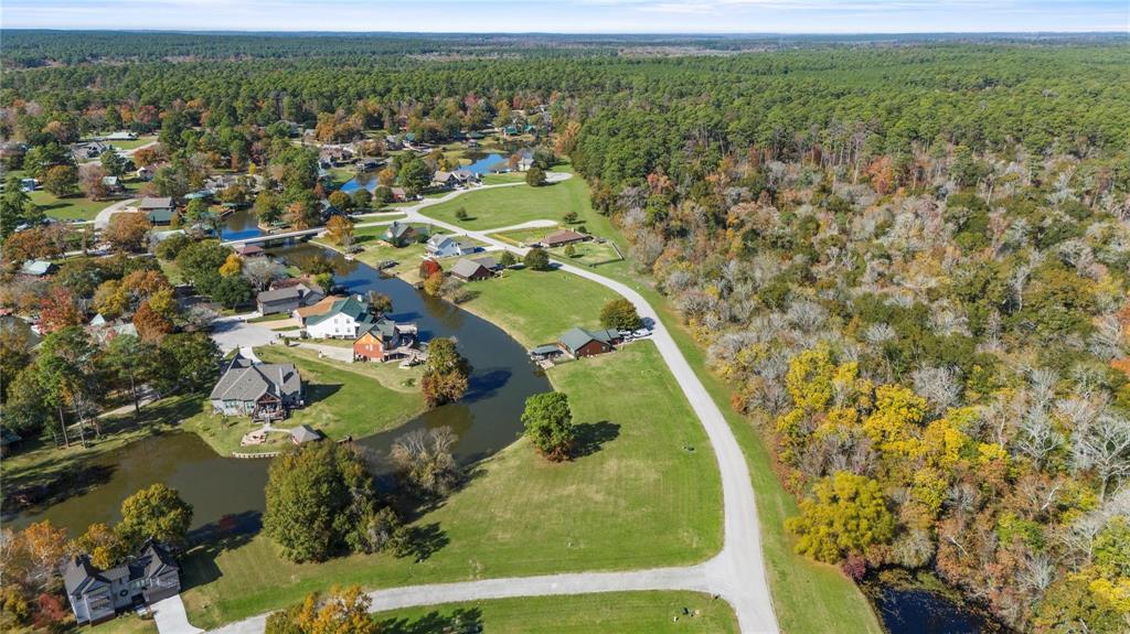 60 Wildwood Lake Drive, Huntsville, Texas image 26