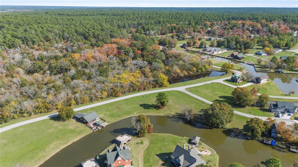 60 Wildwood Lake Drive, Huntsville, Texas image 2