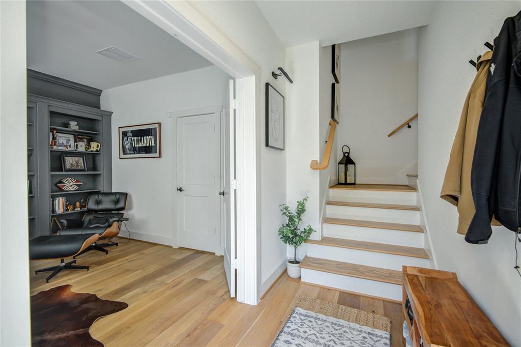 818 Fisher Street, Houston, Texas image 24