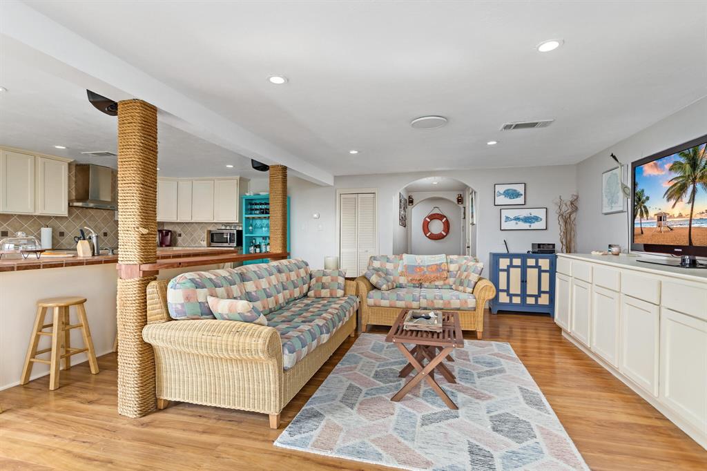 1200 Boyt Rd Drive, Crystal Beach, Texas image 15