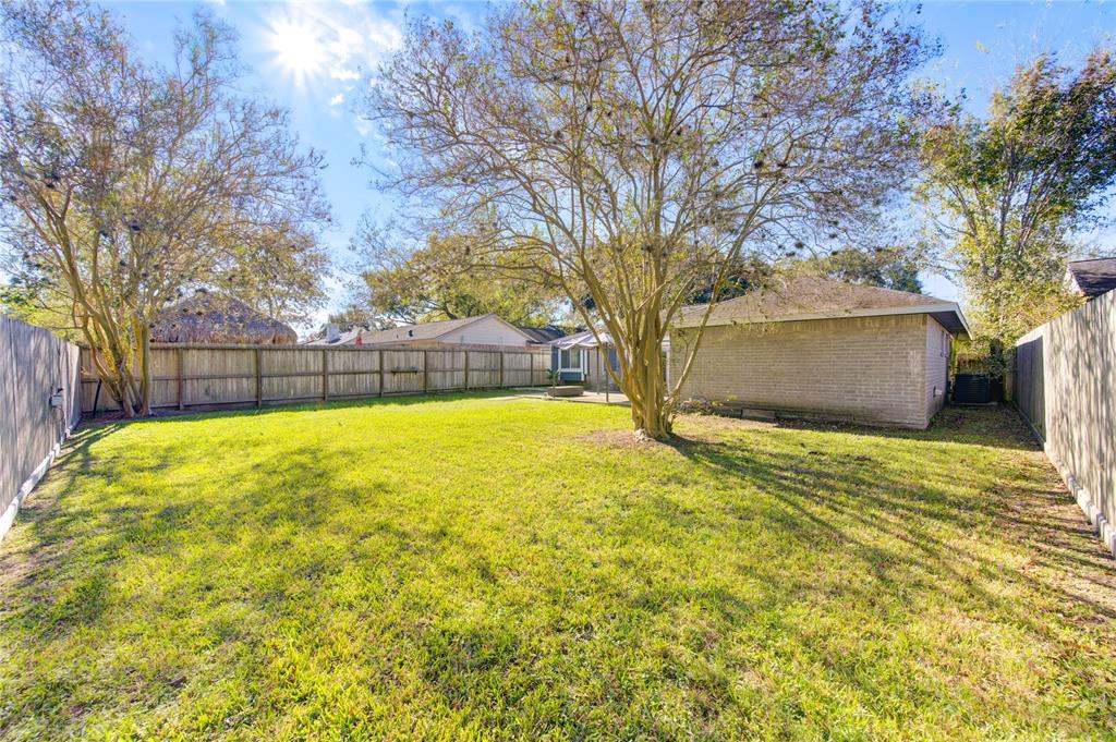 16451 Hibiscus Lane, Friendswood, Texas image 3