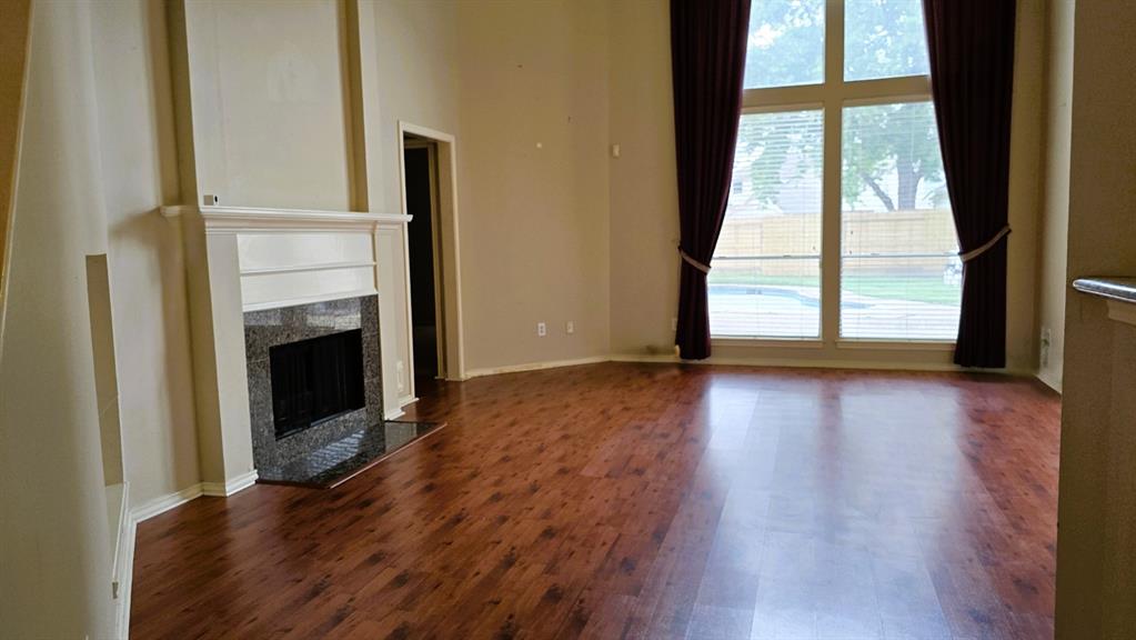 Photo 10 of 21 of 12726 Silverglen Estates Drive house
