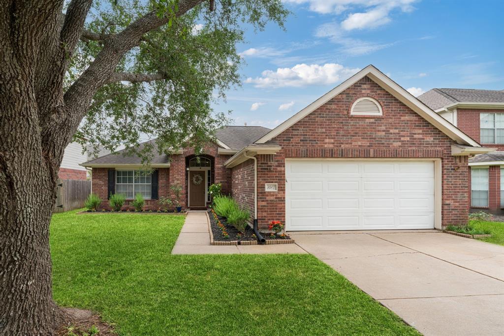 3407 Pecan Mill Drive, Sugar Land, Texas image 6