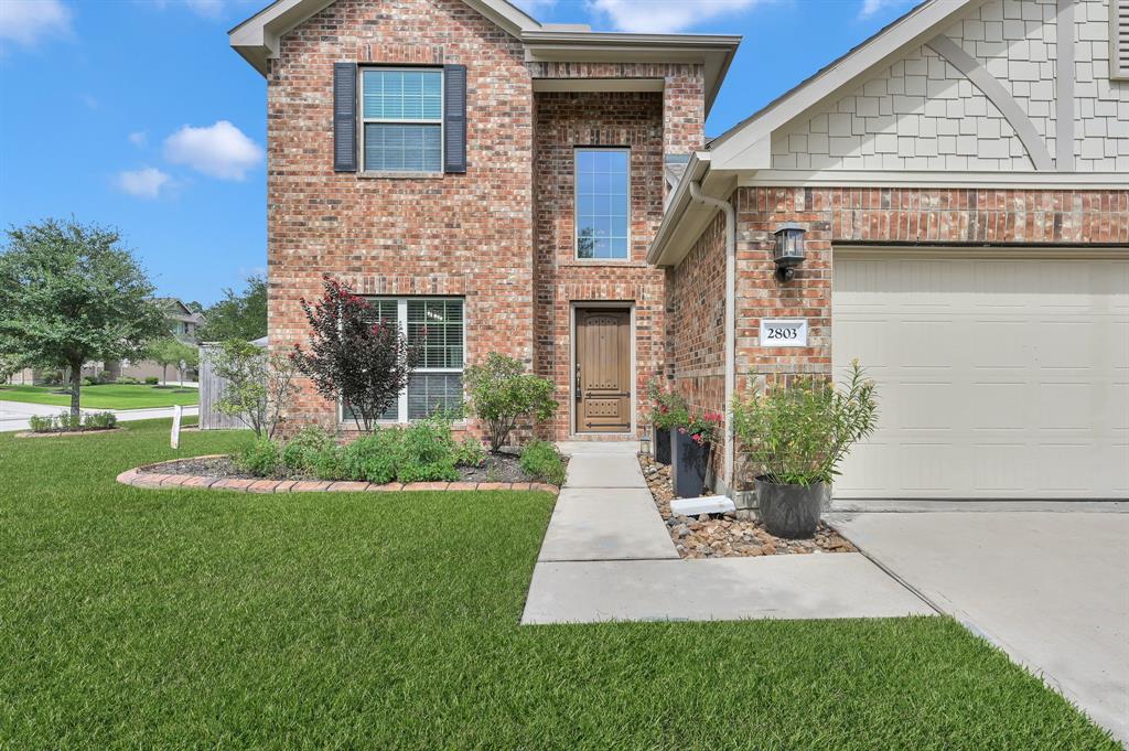 2803 Ridgecliff Court