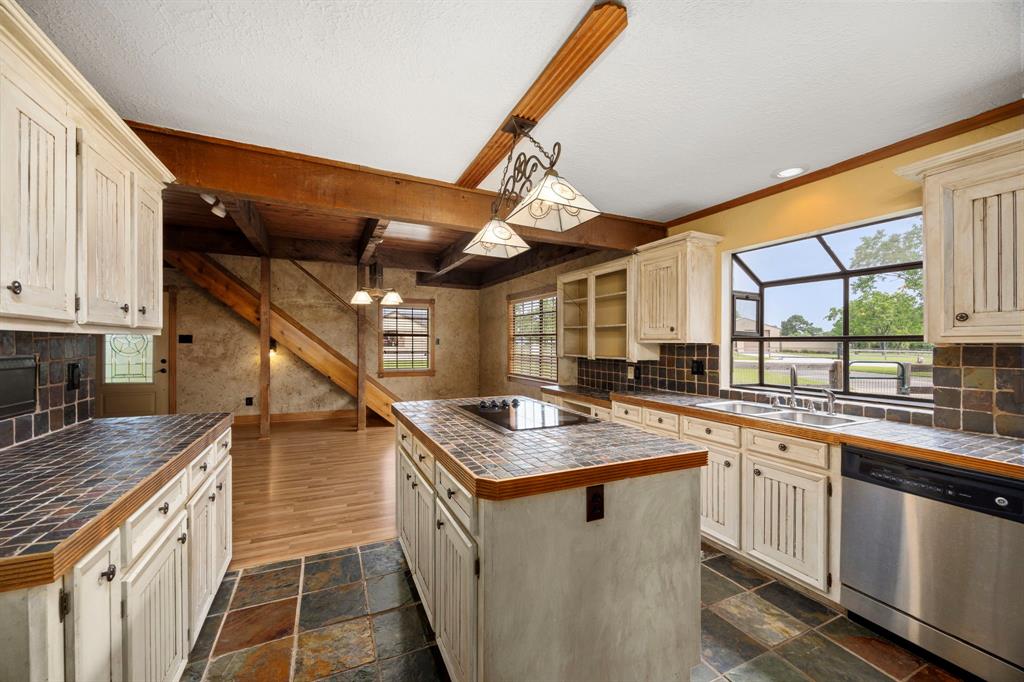 13415 Bayonne Circle, Tomball, Texas image 7