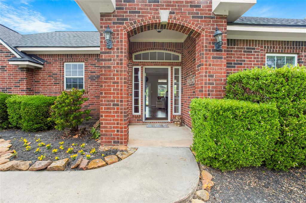 25 Windsong Lane #B, Friendswood, Texas image 2