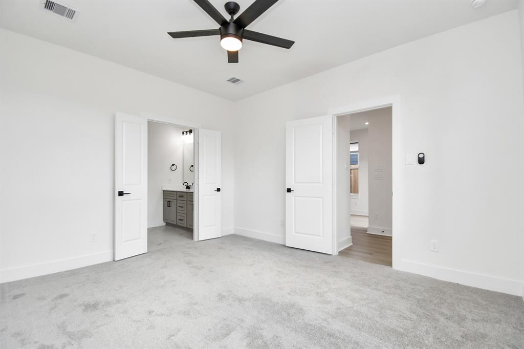 4314 Avron Drive, Stafford, Texas image 37
