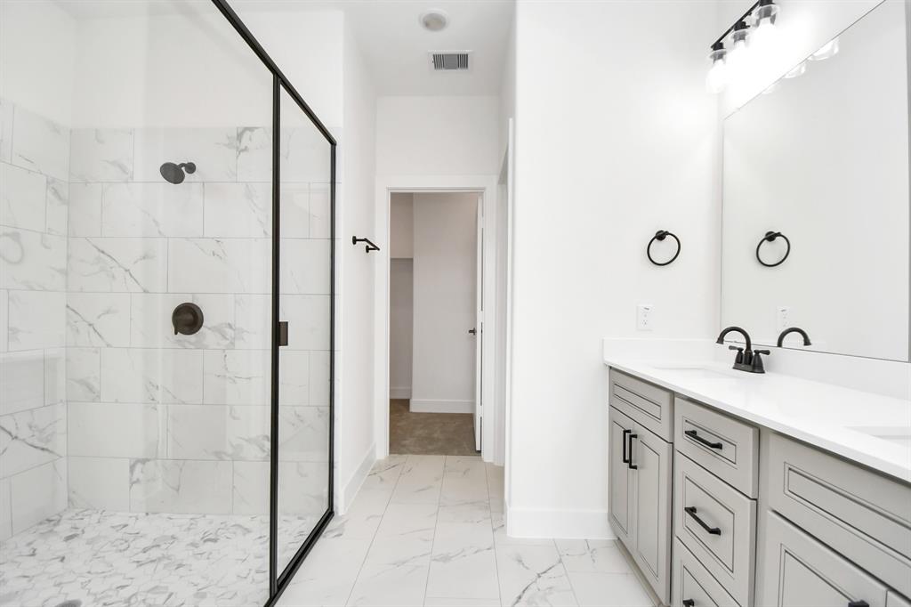 4314 Avron Drive, Stafford, Texas image 39