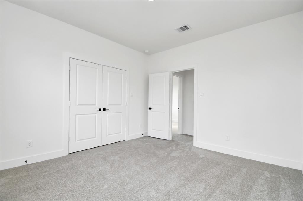 4314 Avron Drive, Stafford, Texas image 33