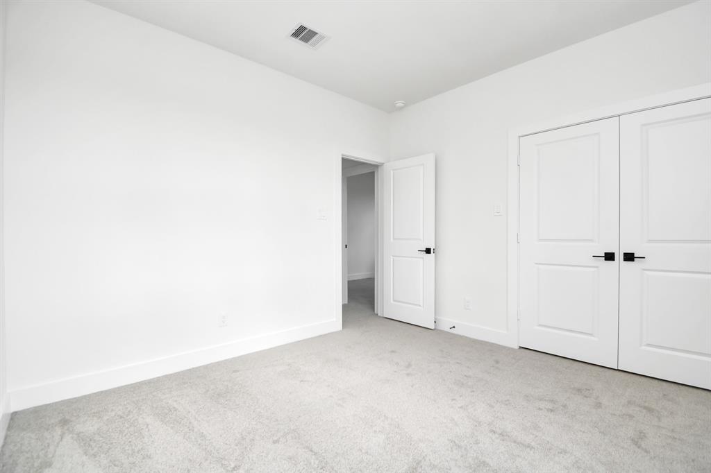 4314 Avron Drive, Stafford, Texas image 35