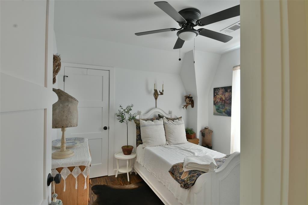 303 Hampshire Drive, Brenham, Texas image 19