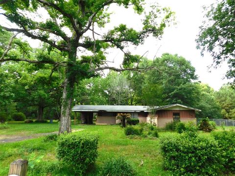 Single Family Residence in Vidor TX 950 Rene Lane.jpg