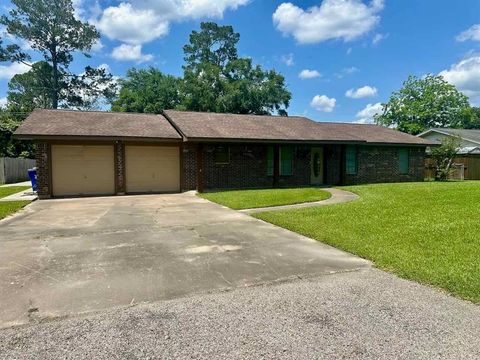 Photo of 207 Lucky Drive, Silsbee, TX 77656 (MLS # 78496467)