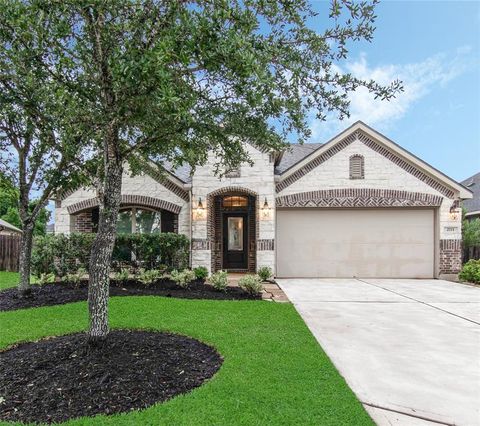 Single Family Residence in Pearland TX 2715 Camden Hill Lane.jpg