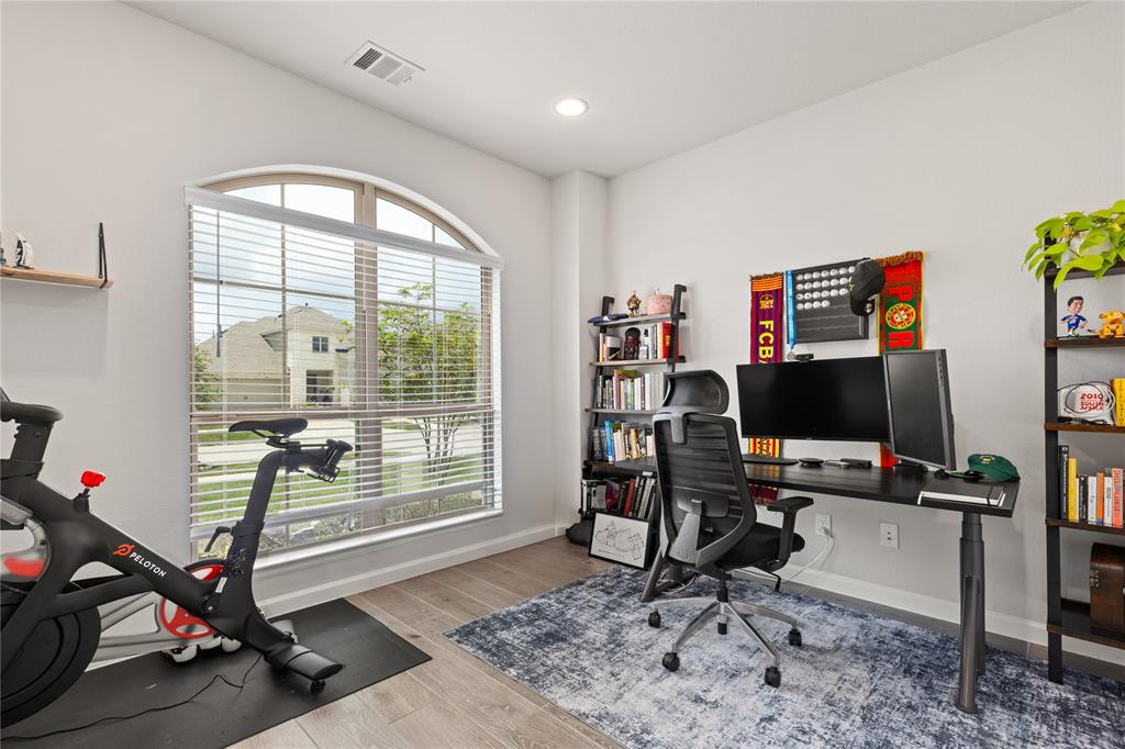 5015 Walnut Grove Lane