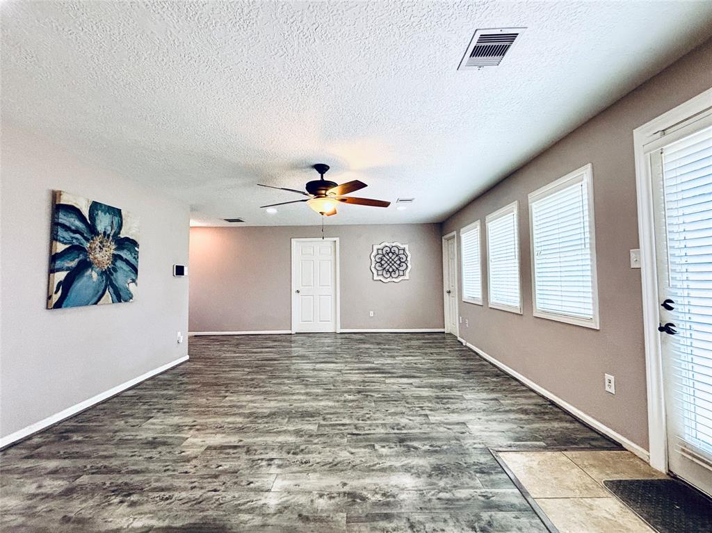 2413 Kingsdale Drive, Deer Park, Texas image 20