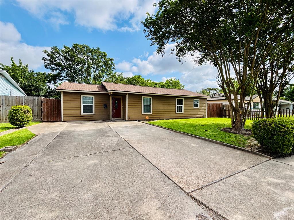 2413 Kingsdale Drive, Deer Park, Texas image 3