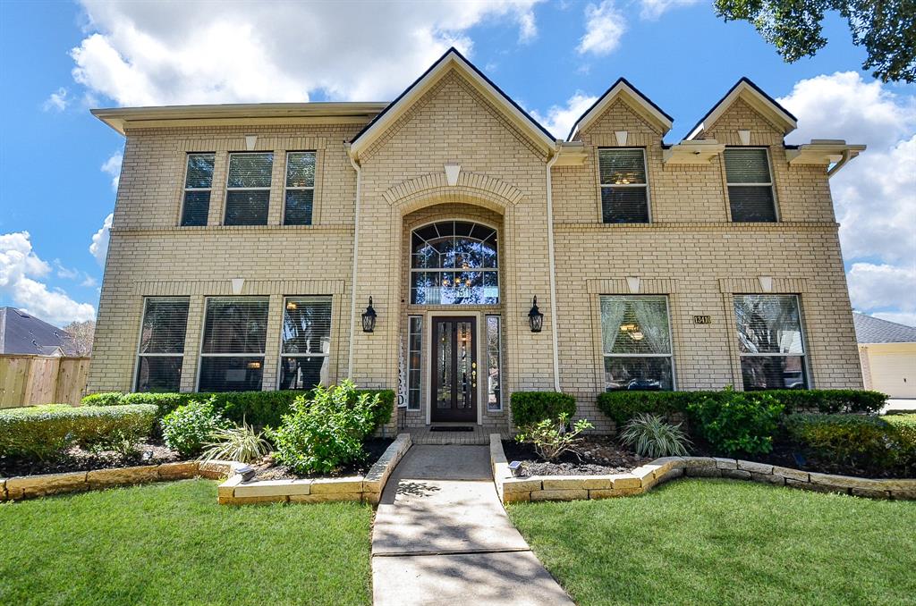 13410 Goldenmere Court, Sugar Land, Texas image 2