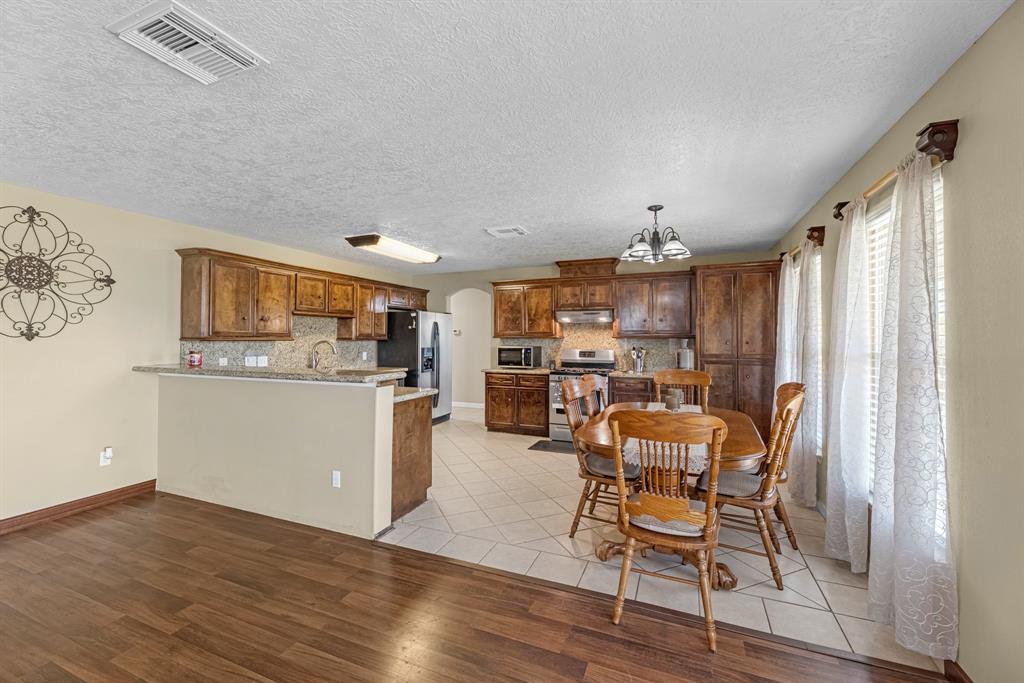 1112 Misty Way Drive, Crosby, Texas image 28