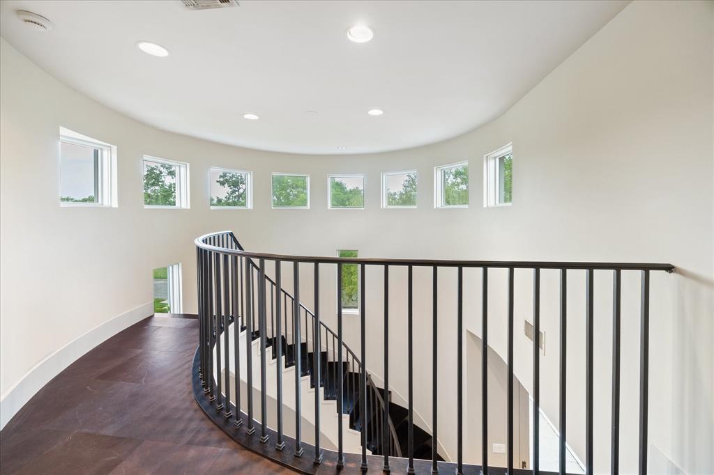2949 Chevy Chase Drive, Houston, Texas image 31
