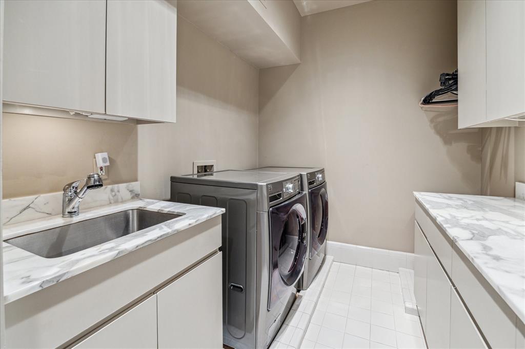 2949 Chevy Chase Drive, Houston, Texas image 30