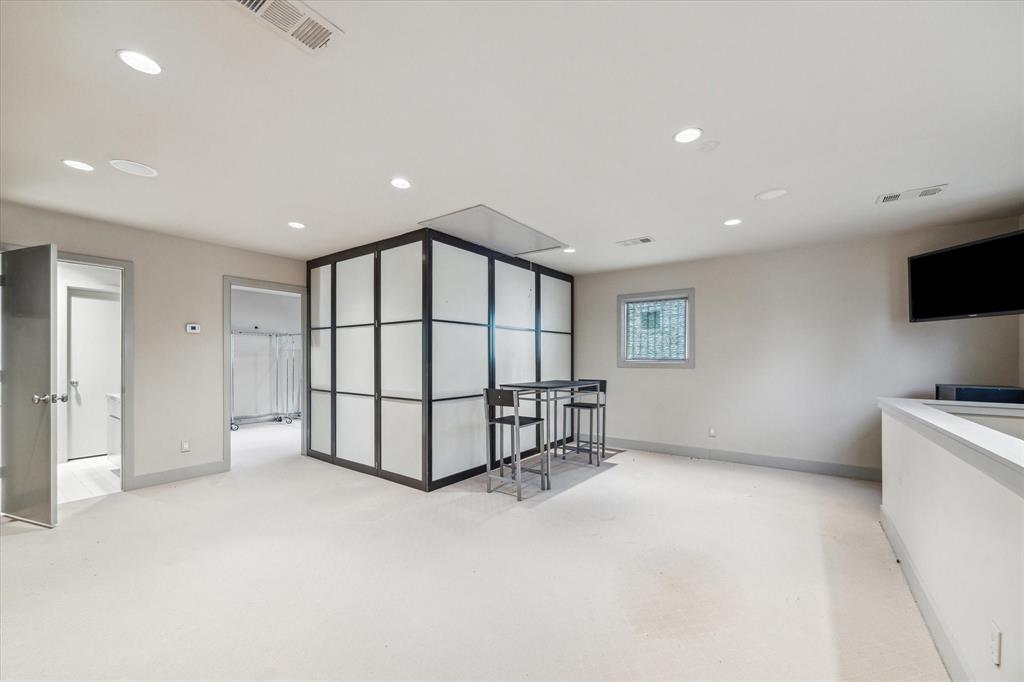 2949 Chevy Chase Drive, Houston, Texas image 39
