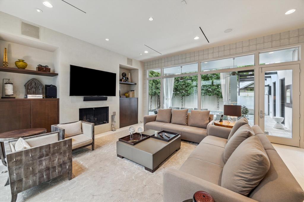 2949 Chevy Chase Drive, Houston, Texas image 16