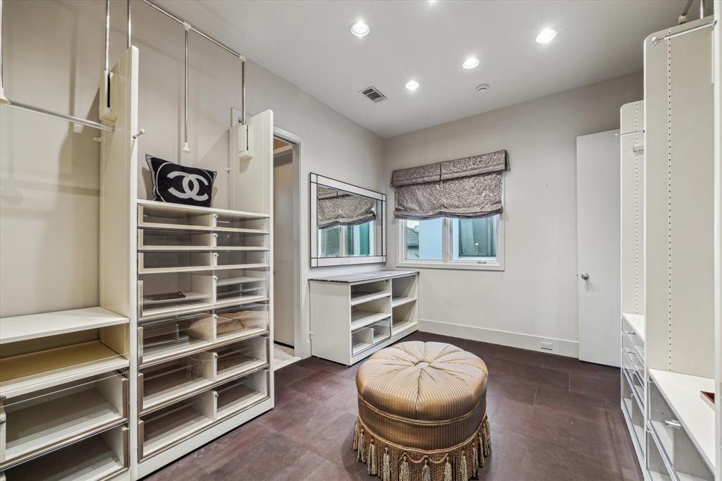 2949 Chevy Chase Drive, Houston, Texas image 24