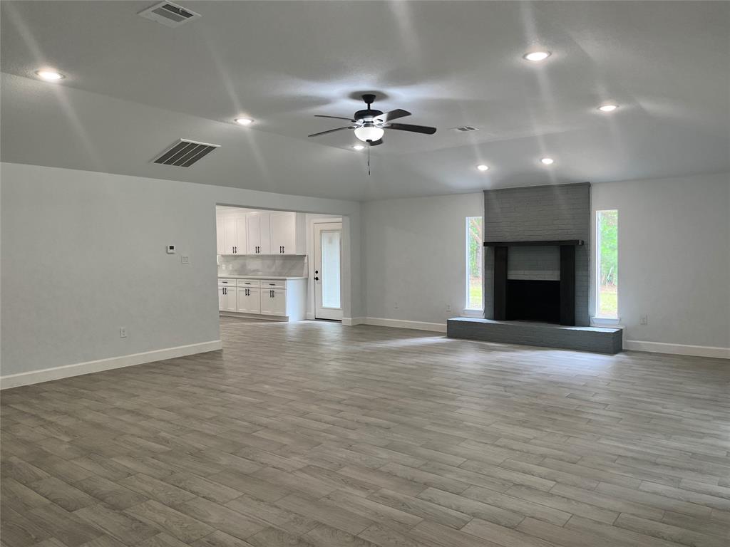 482 Rolling, Livingston, Texas image 12