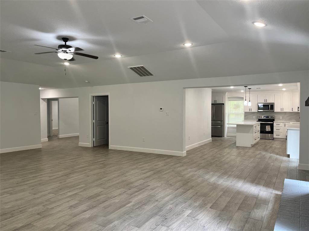 482 Rolling, Livingston, Texas image 13