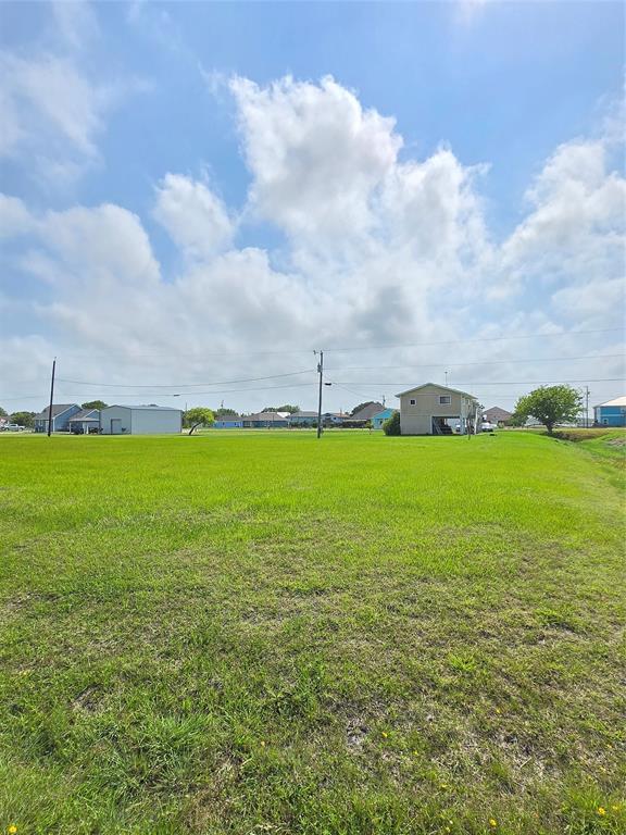 88 Calumet Drive, Palacios, Texas image 3