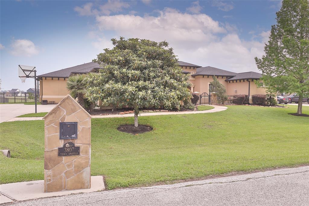 3807 Tierra Amarilla Lane