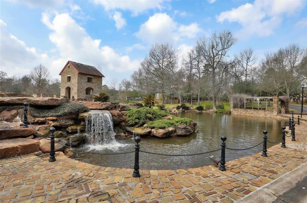 37518 Edgewater Drive, Pinehurst, Texas image 4