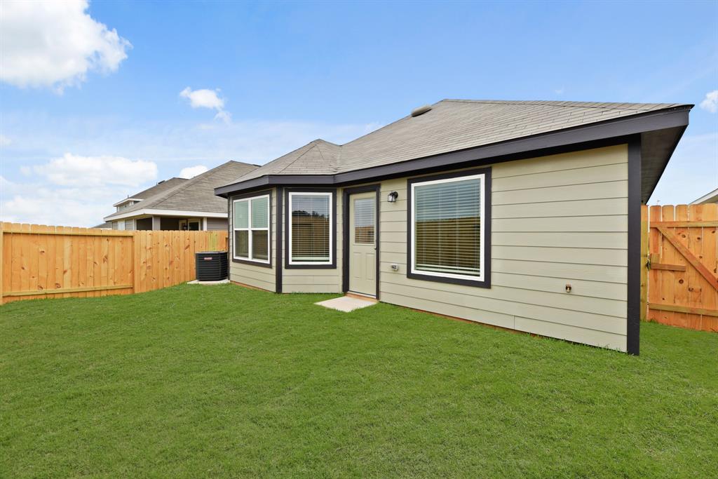 9231 Grace Ridge Drive, Willis, Texas image 16