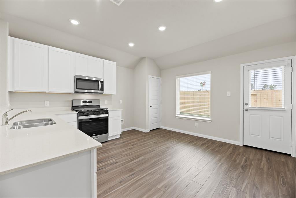 9231 Grace Ridge Drive, Willis, Texas image 3