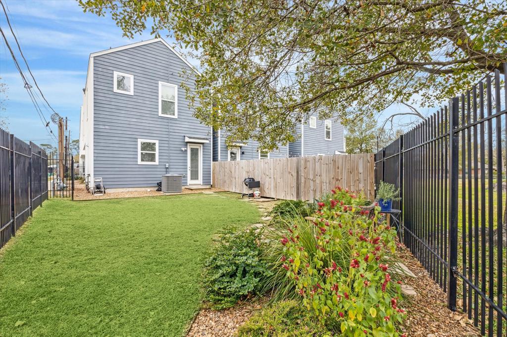 5115 Del Sur Street #K, Houston, Texas image 4