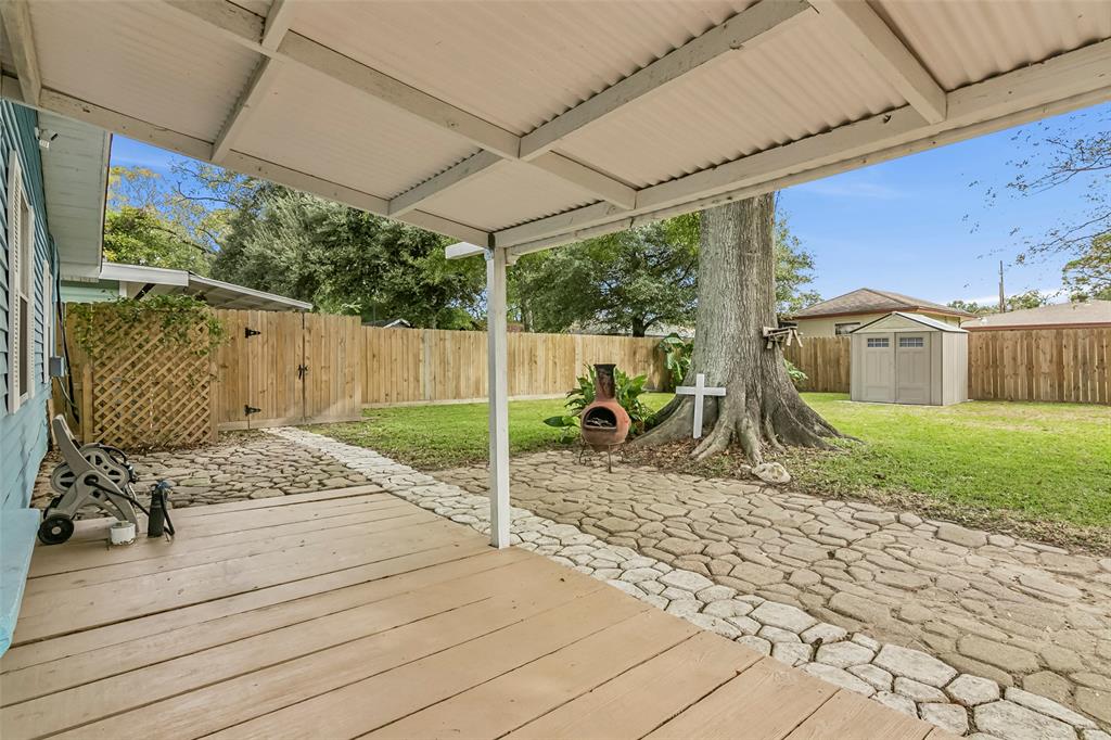 3023 Avenue G, Nederland, Texas image 24