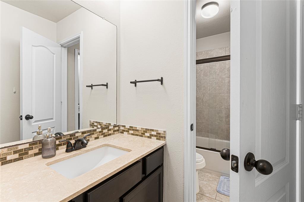 16714 Radiant Lilac Trail, Cypress, Texas image 28